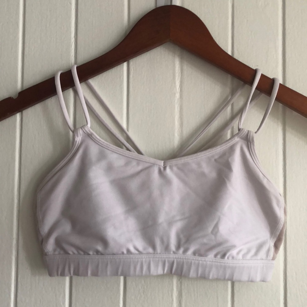 Lululemon size 4 white sports bra. no pads. NWOT